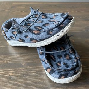 Youth Girls Hey Dude Wendy’s